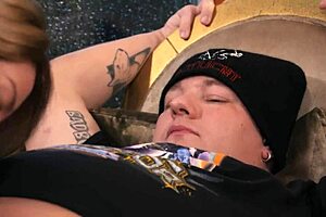 德国大奶婊子Manu Magnum无套角色扮演性爱