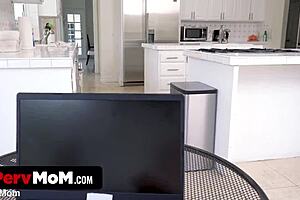 omg, i meant to say secret pics of richelle ryan n tyler cruise by pervmom... oops!