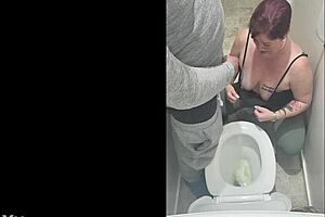 YOU CANT MISS TWO GORGEOUS MILFS USING TOYS AND FINGERING