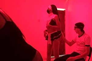 Watch the sensual dance at the party