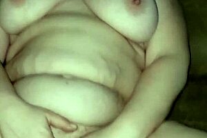 Milf In Group Gets Finger Banged To Orgasm On Ass