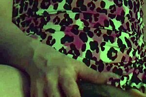 fuschia leopard s5 with wet couple scenes