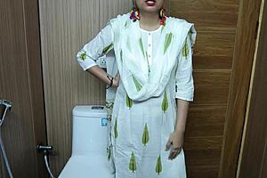 Tasting stepmother's sweet pussy in bathroom during steamy encounter