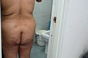 Lucky Asian Boy Taking Shower With Irani Milf 😍