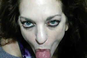 Raven's Sexy Blowjob With Oral Cumshot