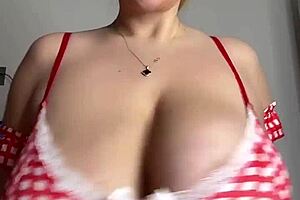 gorgeous stepmom with big natural tits plays and wants a big cock