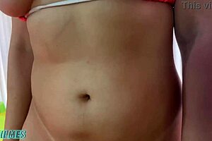 A Minha Vontade de Fuder Era Tão Grande Que Comecei a Enfiar Vários Dedos no Meu Cuzinho e Derrepente Senti Aquele Pau Enorme na Minha Buceta Eu Estava Totalmente Preenchida