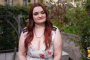 أماندين تستمتع بزبين صلبين في ثلاثي فرنسي بري