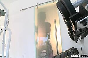 피트니스 MILF 베이비 리사 앤.