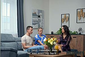 Mommy4K got dripping wet when she invited her boyfriend over