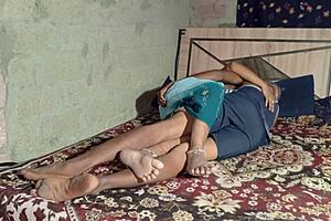 데시 빌리지 바비스, 팬티호스랑 부츠 입은 남편이랑 뜨거운 욕실 섹스