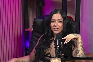 i licked taluane boom's big tits while she jerked me off