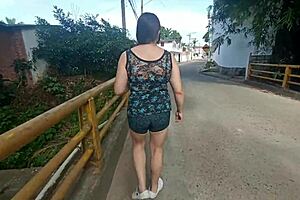 Madrastra Puta Latina's Giant Cameltoe and Marked Pussy in USA Streets