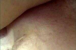 老男人潜入成熟阴道舔逼