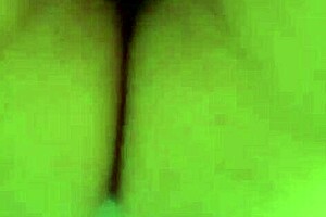 Milf engages in intense pussy play