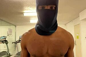 Muscular bodybuilder works biceps for lifting ladies in public California sex