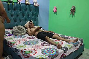 Latina Big Ass Deepthroats Monster Cock In Wet Bedroom Sex