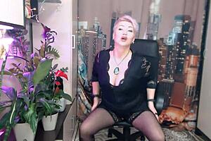 hot milf aimeeparadise loves sucking massive cock hard