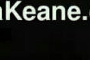 Is Gwen Diamond The Darling Slut Who Loves Anal Fingering In Heels?