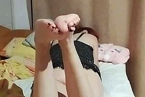 Encuentro A Mi Suegra En La Habitación Que Llego De Fiesta Borracha Y Termino Cogiendo A Mi Suegra Y Termino Dentro De Su Culo!