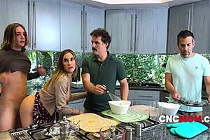 Family Gathers for Wanksgiving, Enjoying Freeuse Fucking and Group Sex with MILFs