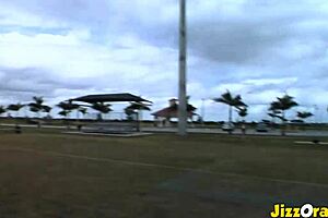 Сперморама: сисястая блондинка-баскетболистка жестко оттрахана