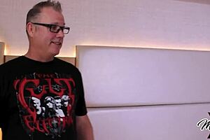 tommy utah fucks maxine x after foot delivery.