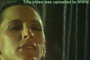 Lesbo Fuck Over The Rain?