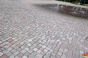 Magrela madura Melisa Rose leva foda bruta sem camisinha!