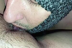 I do the best oral sex on my horny neighbor who has a big juicy pussy