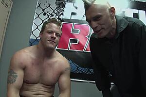 Kelly Divine Is Tall Slender Slut Lucky To Fuck