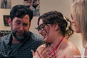 inlaws all over daughter-in-law 😏