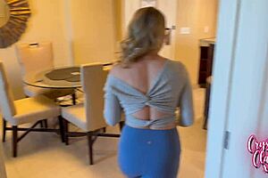 La mère de mon ami crave ma grosse bite 😏