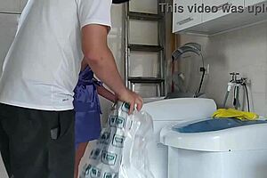 I, the housewife, tease the technician fixing the washing machine with my tits and ass