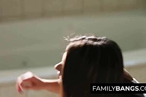 mature milf teaches tiny stepdaughter elexis monroe