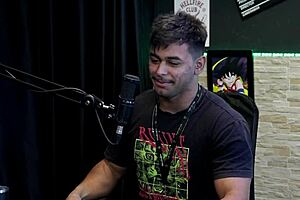 É DIFÍCIL COMER UMA MENINA NÃO TEVE PROPOSTA DE FETICHES NOJENTOS MOSTROU UMA POSIÇÃO PRA FAZER SEXO E UMA SENTADA