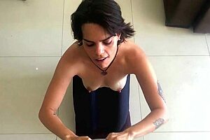 Beautiful milf loves cum in mouth after ball licking