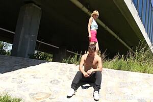 friday fun outdoors with hot skinny grand mom 😍