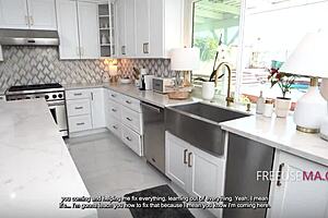 Indian MILF Freeuse in Public Outdoor Fantasy Fucking!