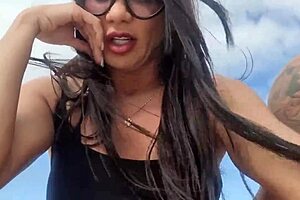 the milf meets a tinder guy for dogging on the beach.