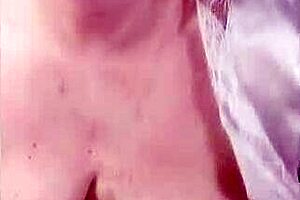 Sexy chubby stepmom enjoys some solo time as a hot mature lady