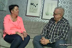 Amateur German Couple Fucks Passionate On Couch!