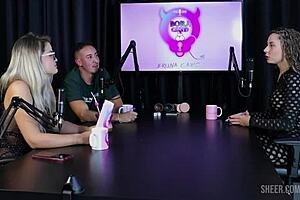 Compilados Da Jujube Delícia No Bora Cast Com Bruna Carlos - Parte 1: Intriguing Interview In Lingerie