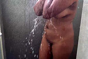 Indian desi bhabhi having hardcore rough pussy fuck