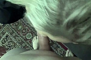 middle-aged milf with pink pussy gets licked 🍑