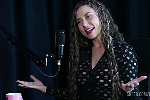 Compilados Da Jujube Delícia No Bora Cast Com Bruna Carlos - Parte 1: Intriguing Interview In Lingerie