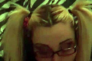 Breezy Breeze gives amateur blowjob in pov.