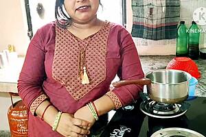 Indian Desi Bhabhi Fucking Hardcore With Devar!