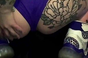 بلو واتش s2 مع هز مؤخرة هاويات إسبانيات بريطانيات فرنسيات برازيليات ألمانيات مؤخرة كبيرة