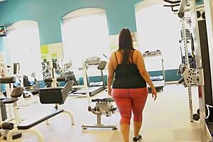 Chunky sofia rose gets intimate on the kitchen counter with rome major